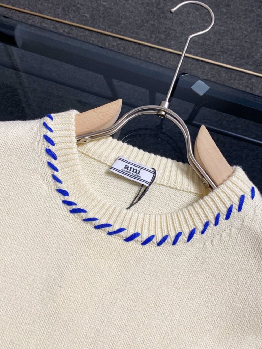 Ami Paris Heart Logo Crewneck Sweater - Picture 4 of 7